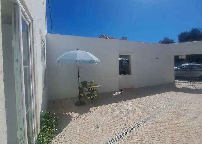 Casa Do Logradouro Апартаменты *